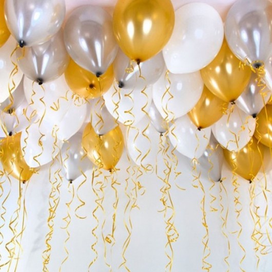 Купить Шары под потолок, бело-золотой и серебро - магазин воздушных шариков